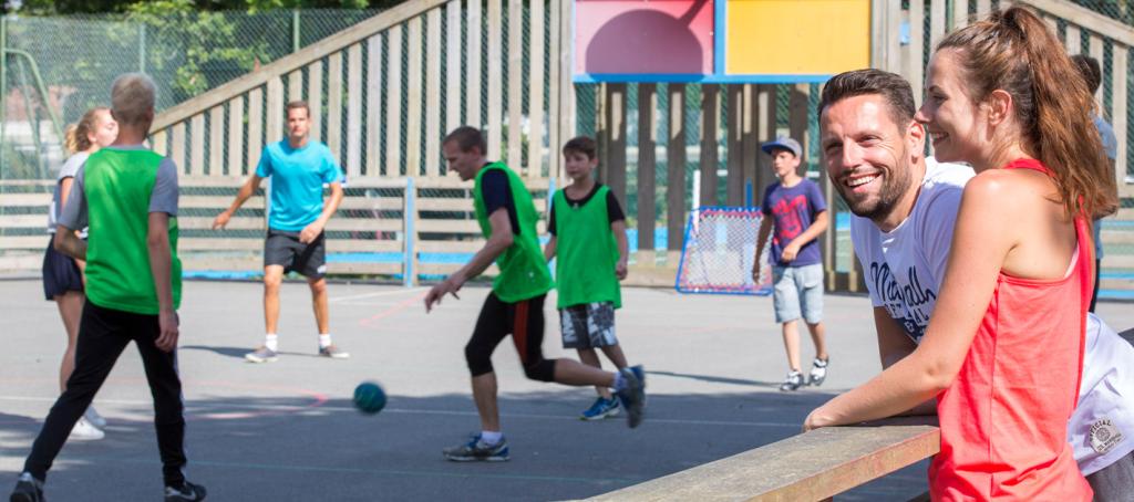 Football au camping Les Pierres Couchées